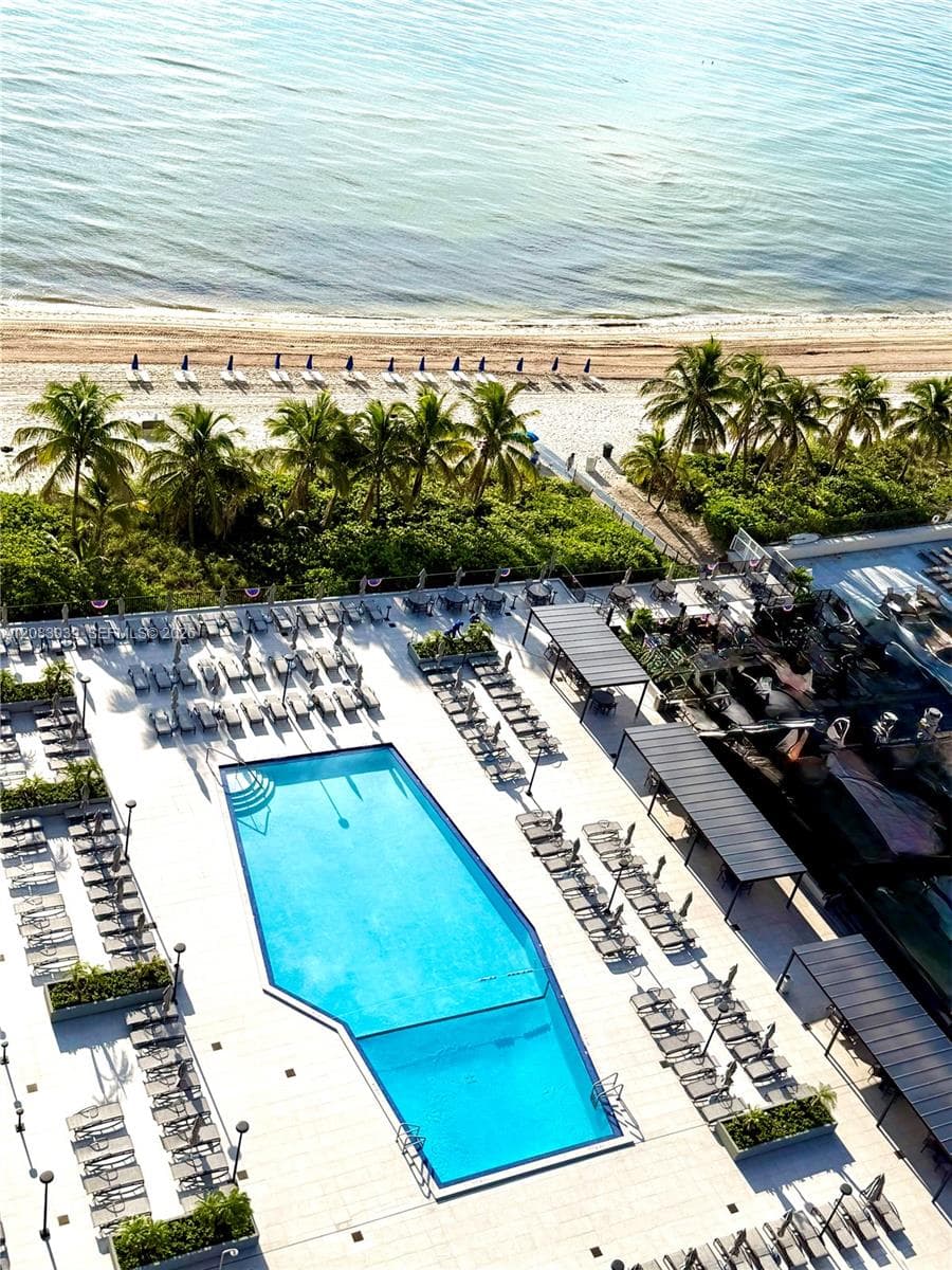 Hemispheres Condo · #2C in Hallandale Beach - Photo 45