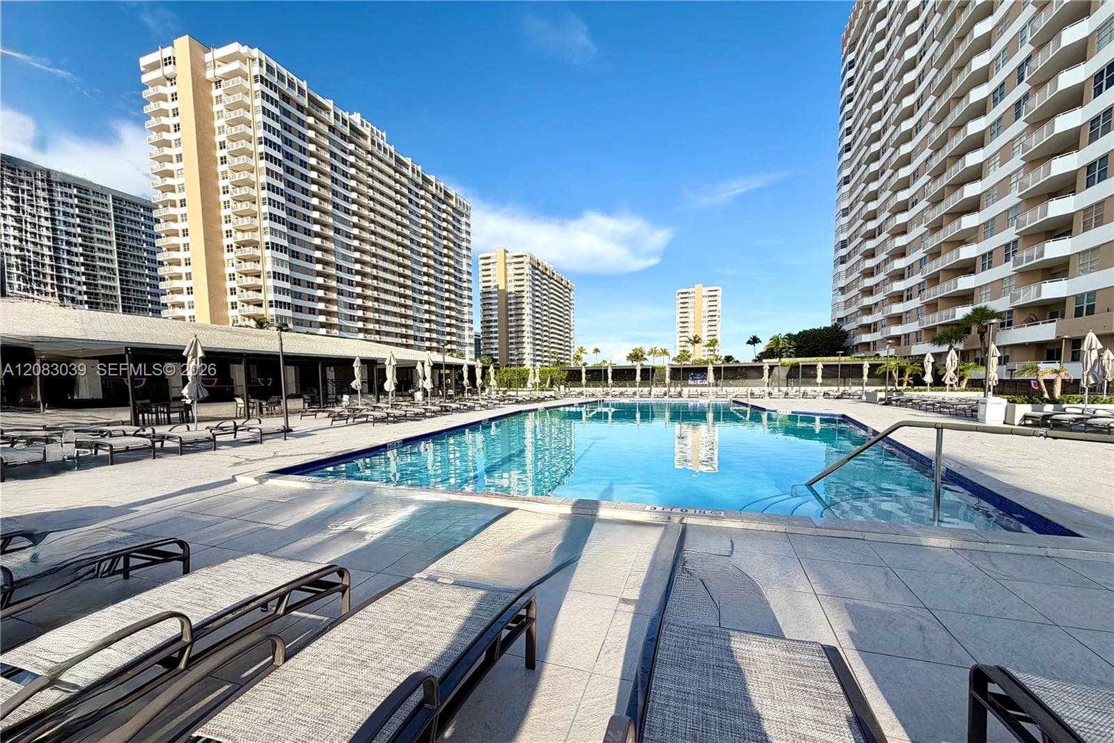 Hemispheres Condo · #2C in Hallandale Beach - Photo 37