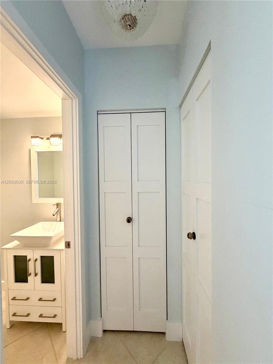 Hemispheres Condo · #2C in Hallandale Beach - Photo 31