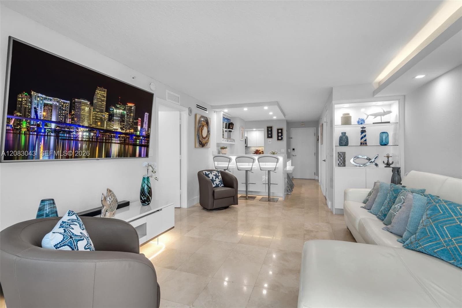 THE COLLINS CONDO · #706 in Miami Beach - Photo 5