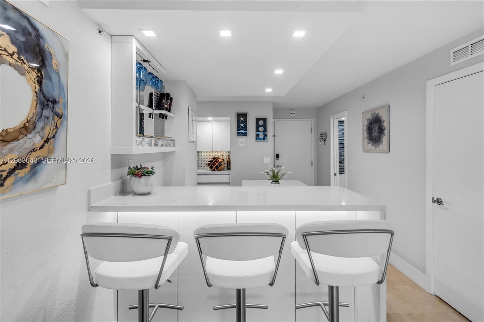 THE COLLINS CONDO · #706 in Miami Beach - Photo 10