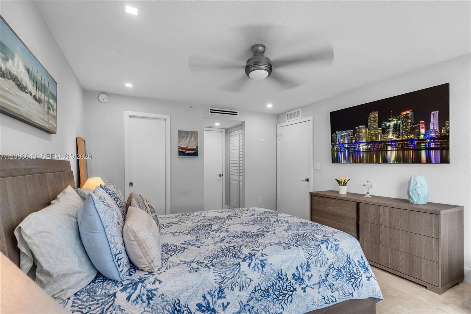THE COLLINS CONDO · #706 in Miami Beach - Photo 14