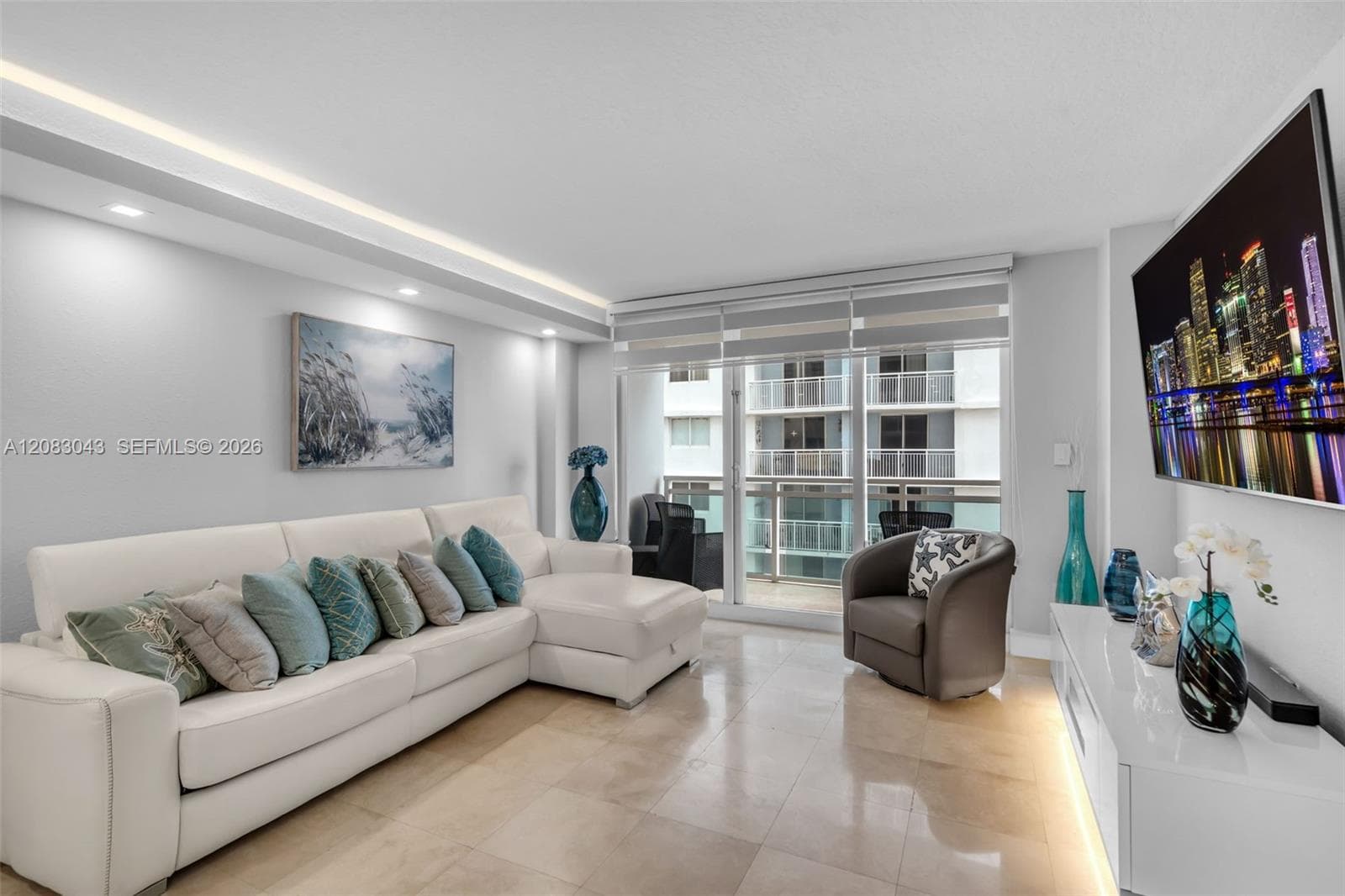 THE COLLINS CONDO · #706 in Miami Beach - Photo 4