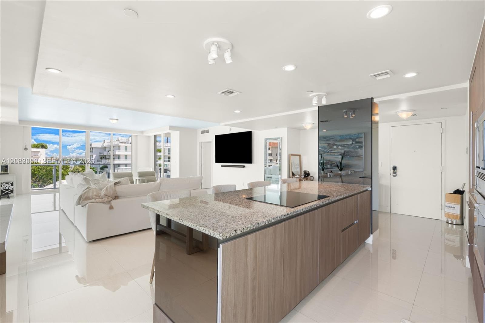 Pearl House · #601 in Bay Harbor Islands - Photo 3