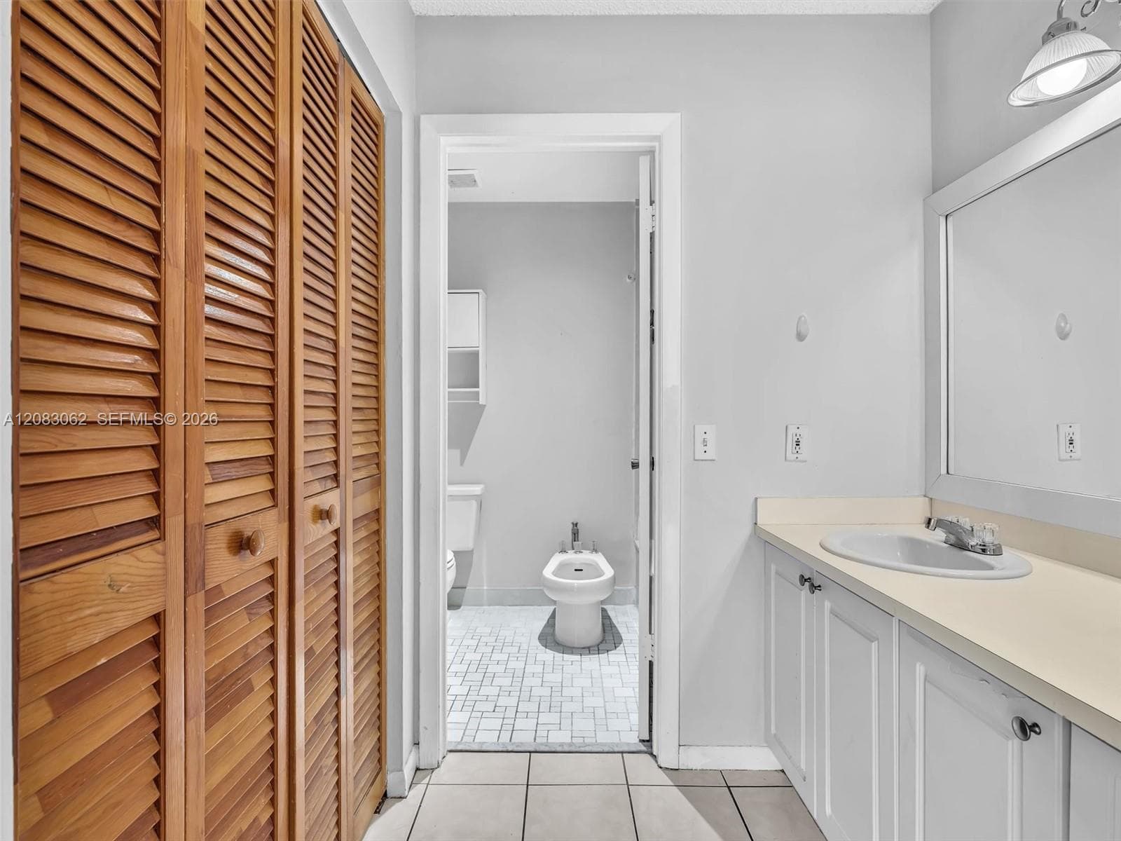 Primary Full Bathroom