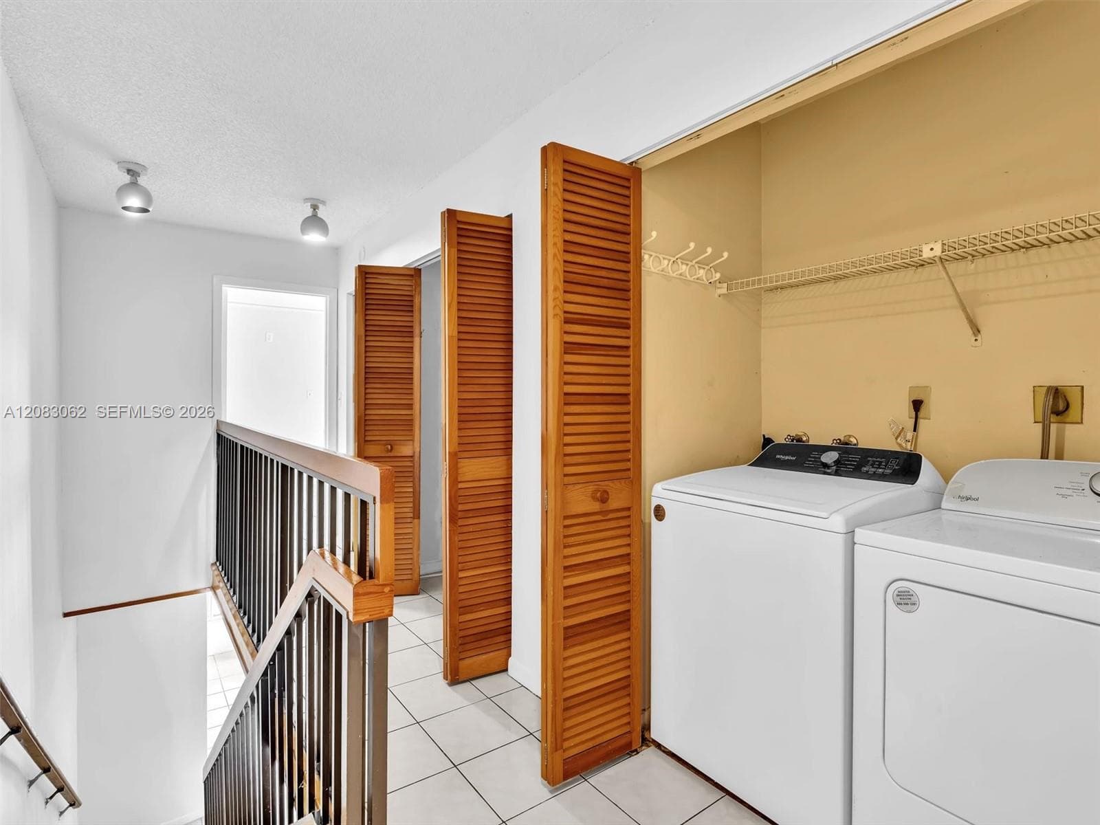 Convenient laundry upstairs