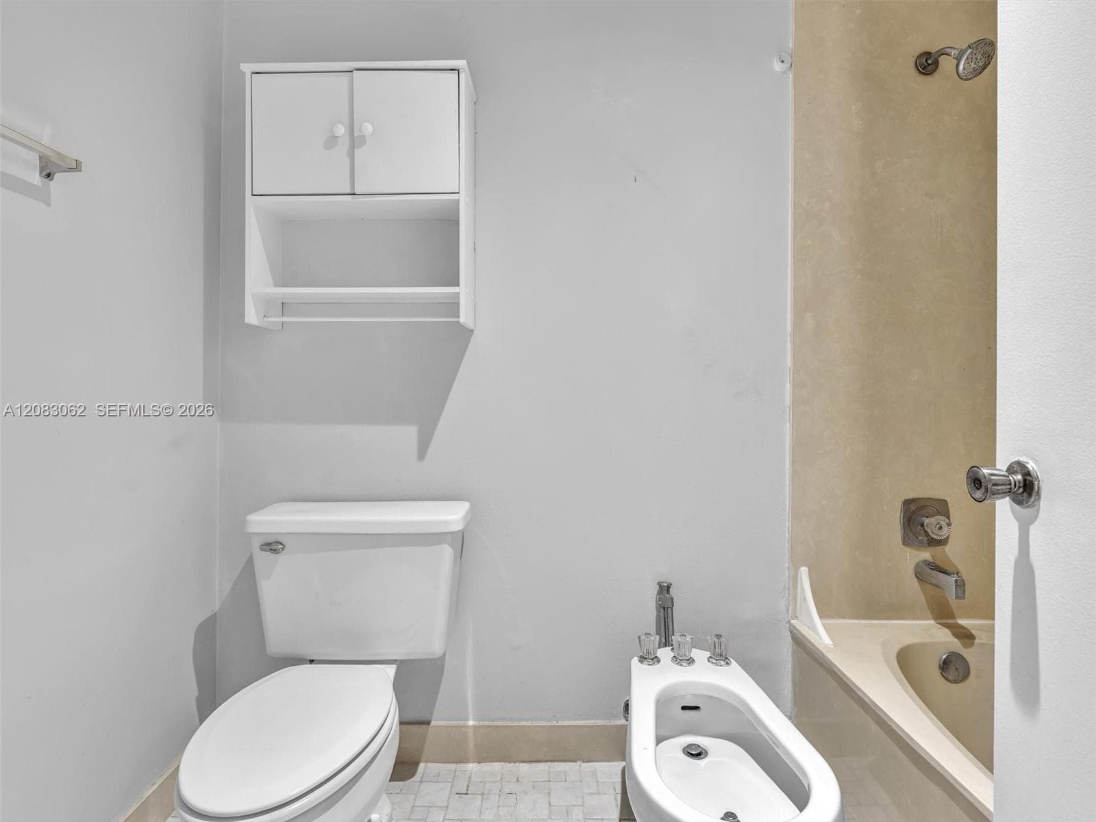Primary Full Bathroom