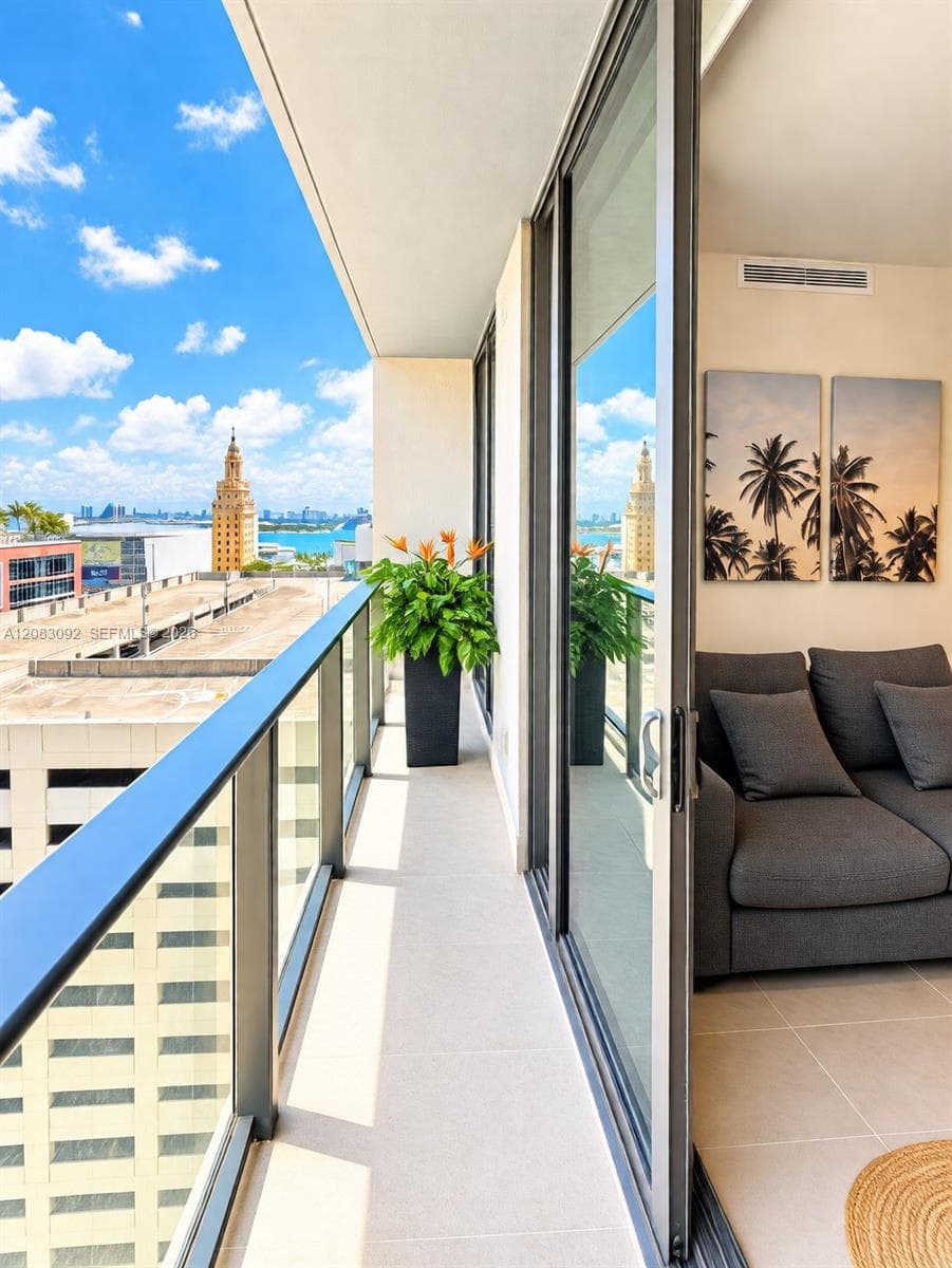 501 FIRST Residences · #1511 in Miami - Photo 24