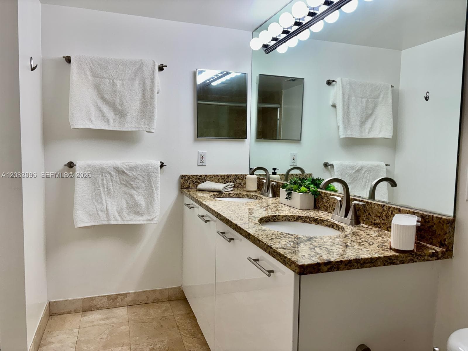PARC CENTRAL · #PH16 in Aventura - Photo 17