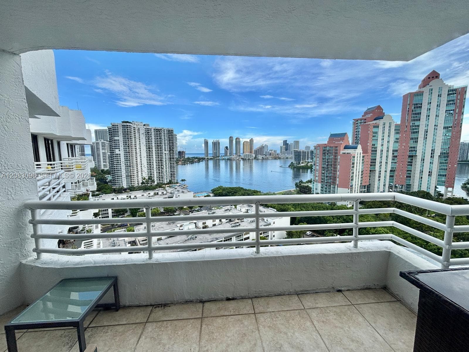 PARC CENTRAL · #PH16 in Aventura - Photo 24