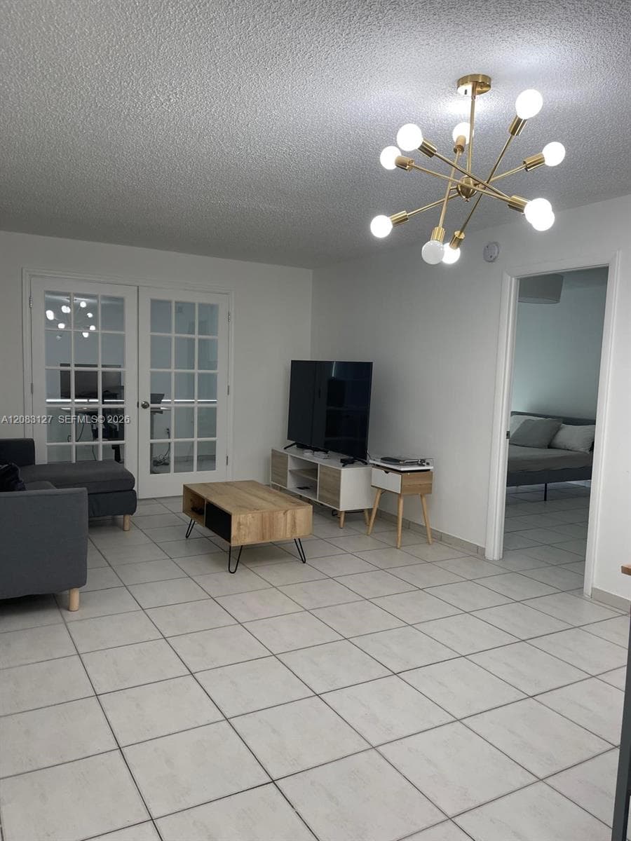 WILSHIRE CONDO · #803W in Miami - Photo 2