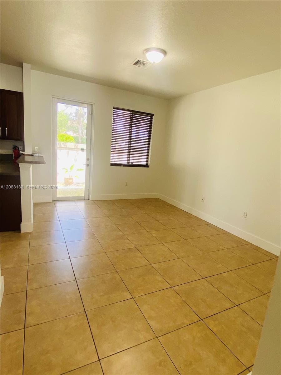 MAJORCA ISLES V CONDO · #701 in Miami Gardens - Photo 4