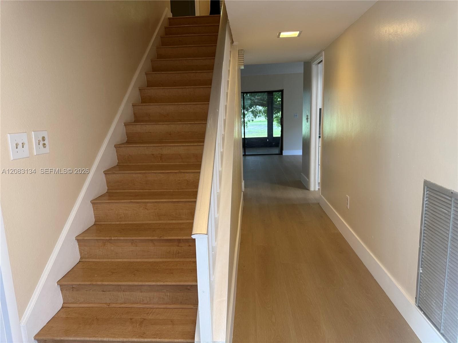 19233 E Lake Dr #19233 photo 3