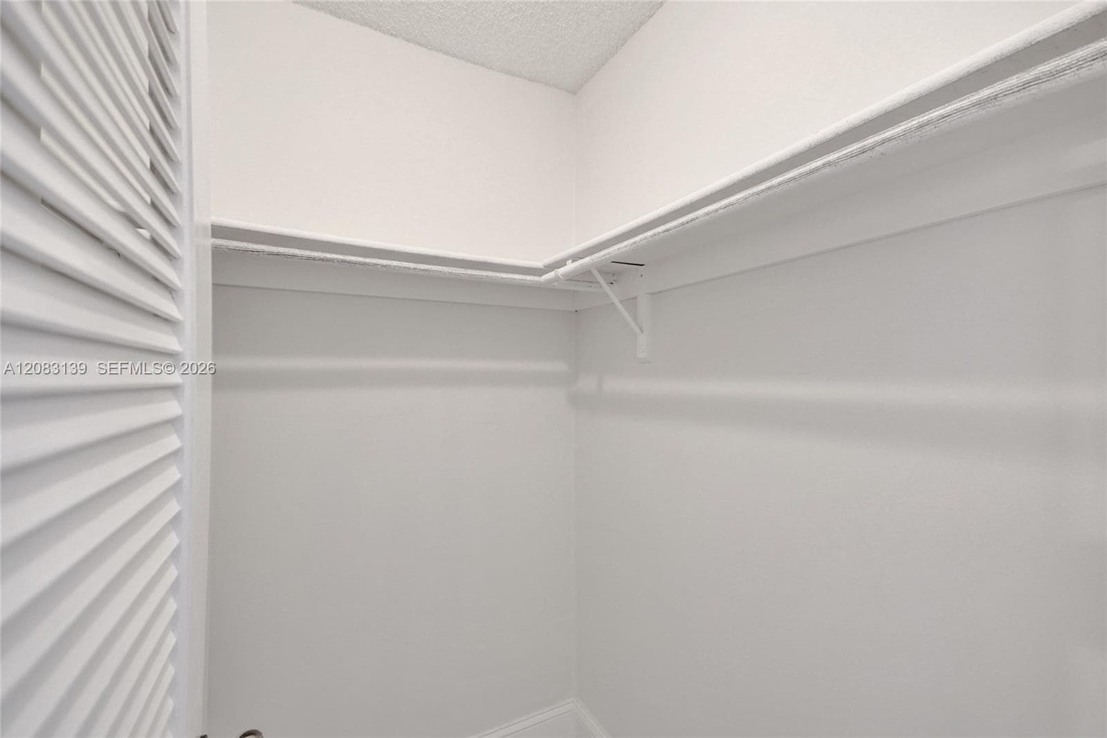 10214 SW 26th Ter photo 17