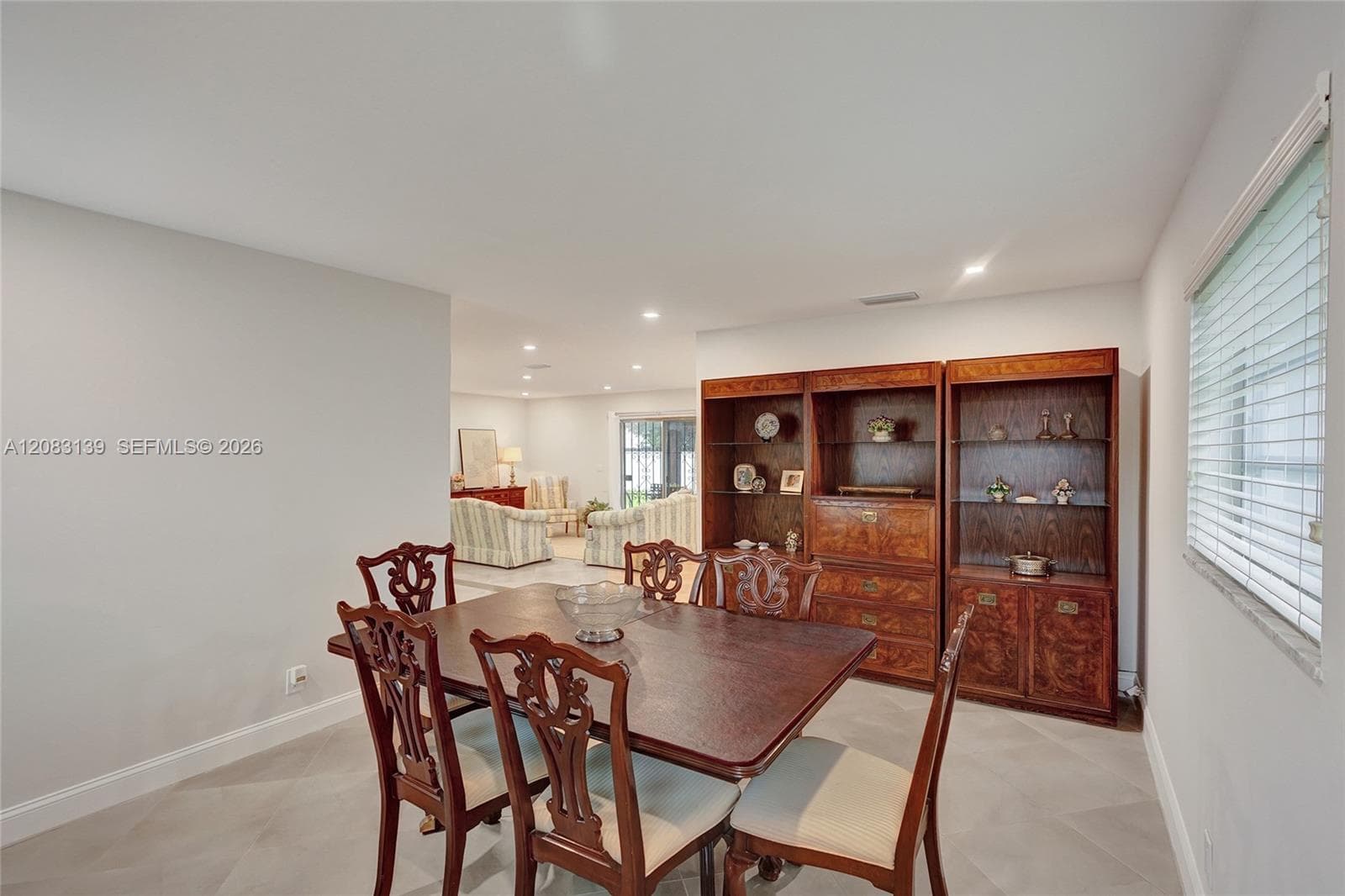 10214 SW 26th Ter photo 12