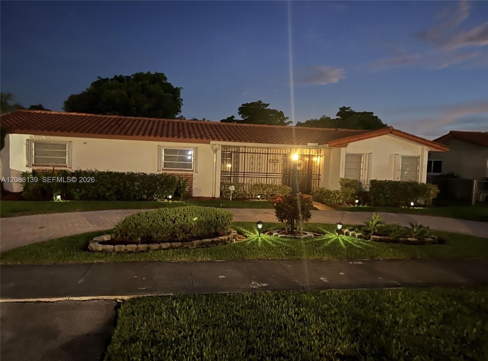 10214 SW 26th Ter photo 32
