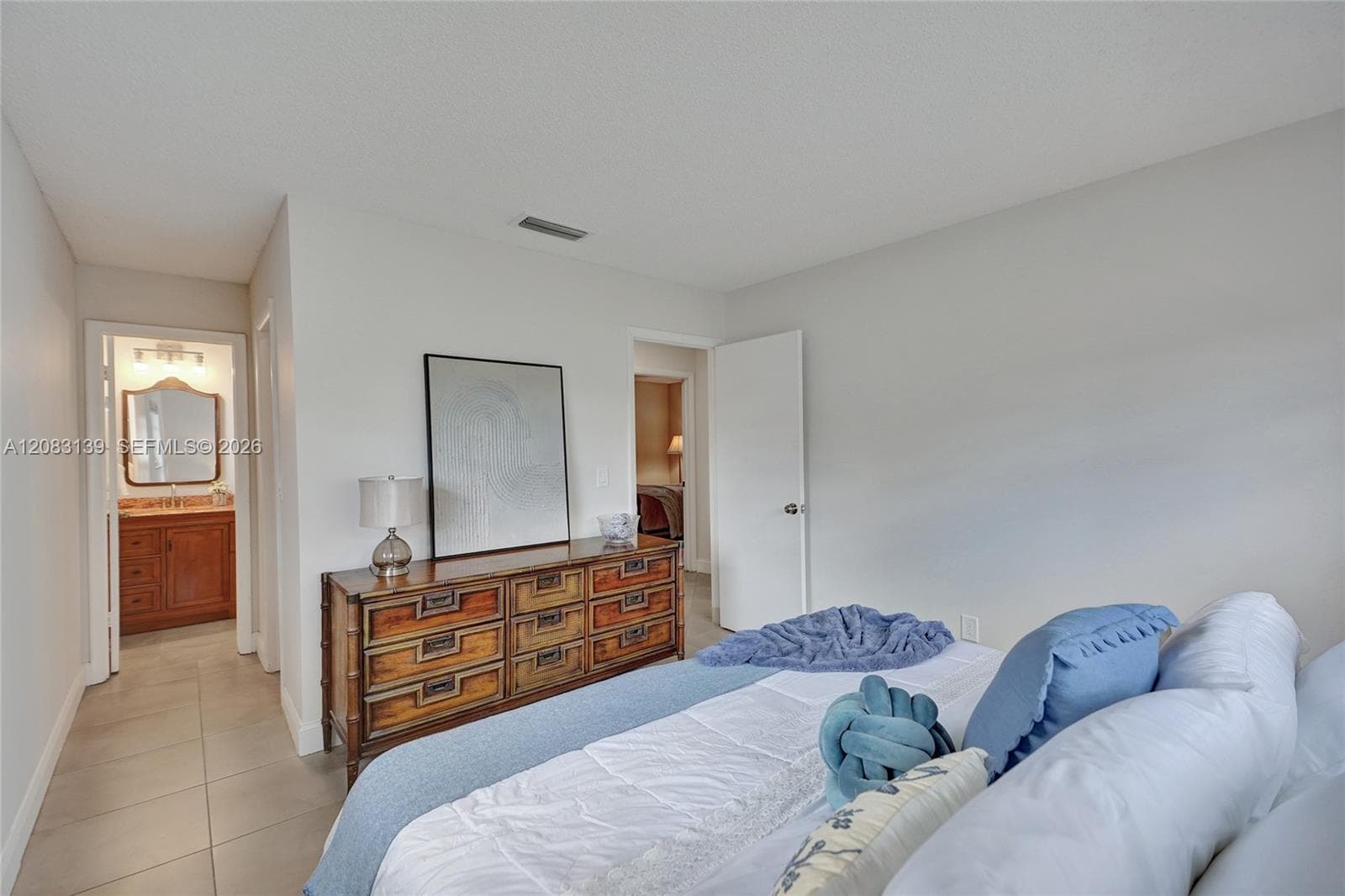 10214 SW 26th Ter photo 15