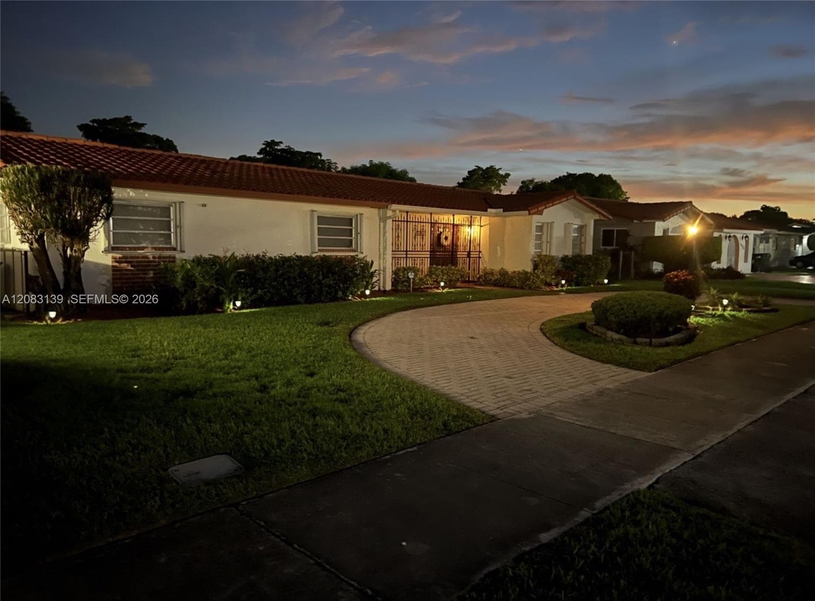 10214 SW 26th Ter photo 31