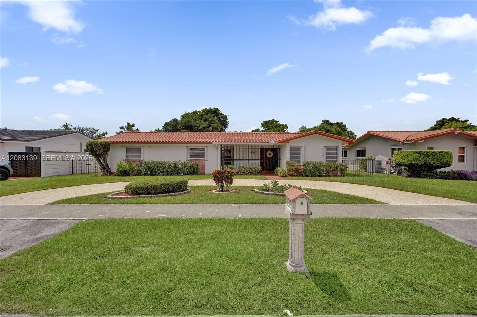 10214 SW 26th Ter photo 29