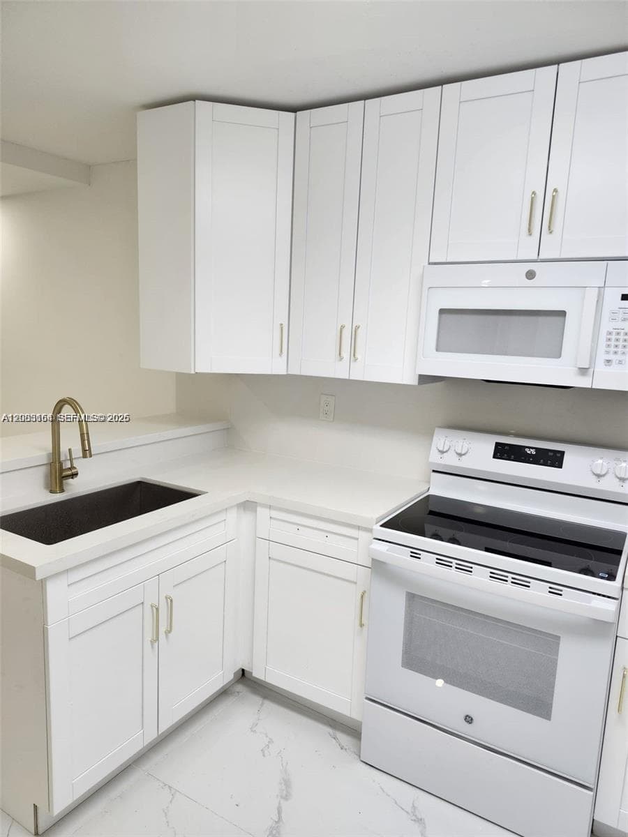JADE WINDS GROUP - · #204-2 in North Miami Beach - Photo 13