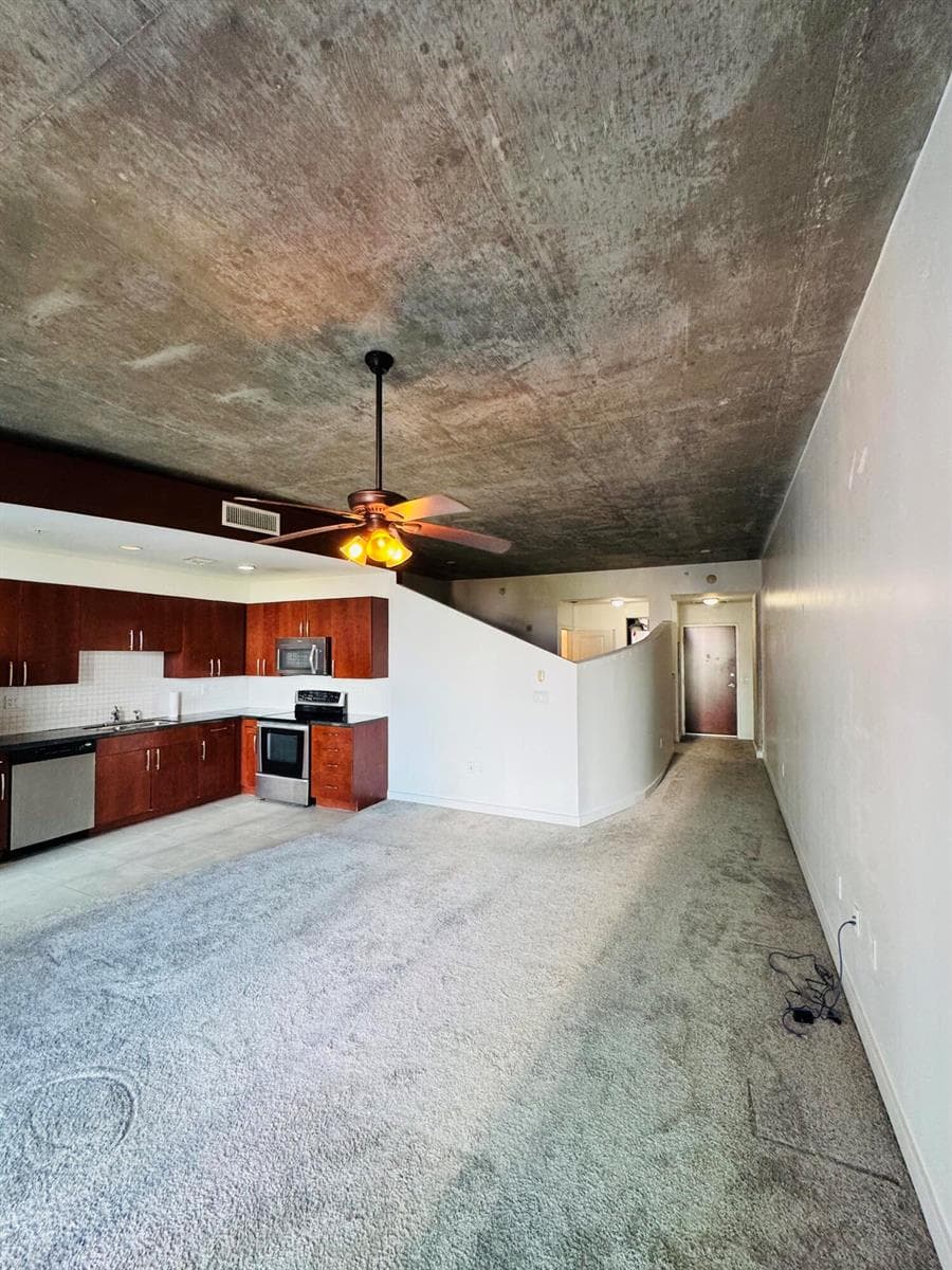 300 S Australian Ave 702 (18)