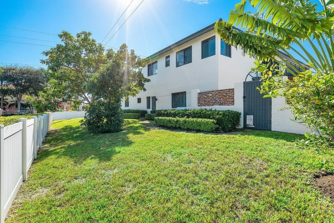 042-811Southeast31stStreet-BocaRaton-FL-