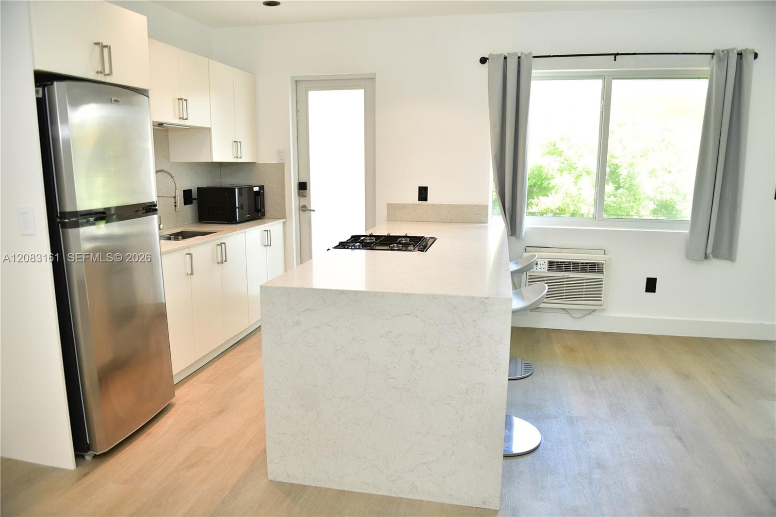 golden dreams condo · #25 in Miami Beach - Photo 4