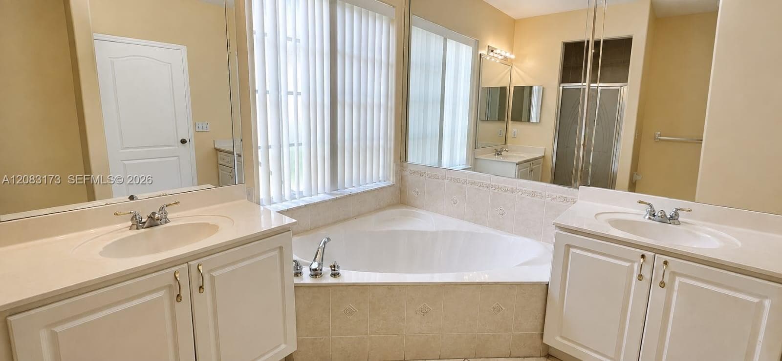 15339 SW 32nd Ter photo 12