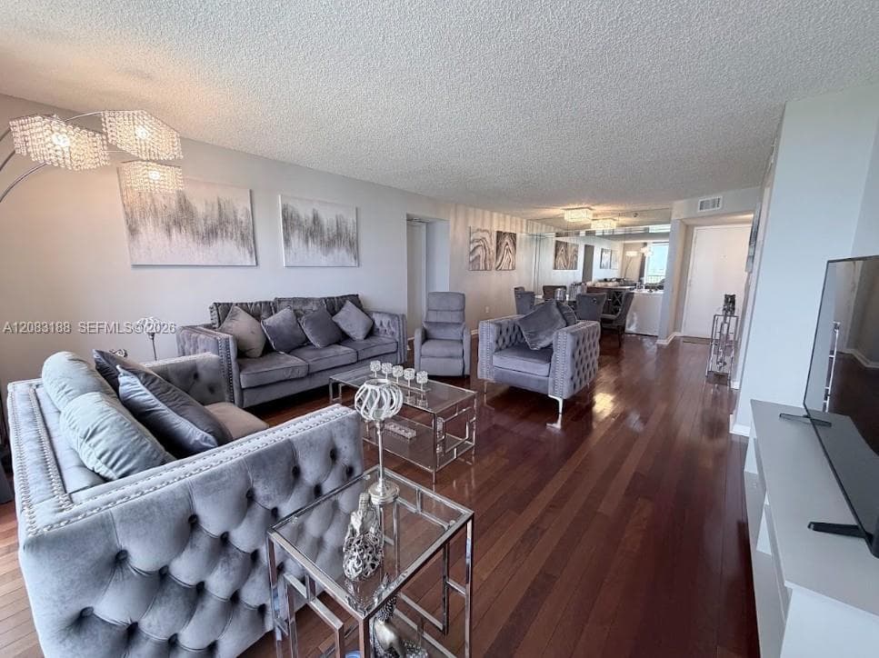 CHANTILLY CONDO · #703 in Miami - Photo 2