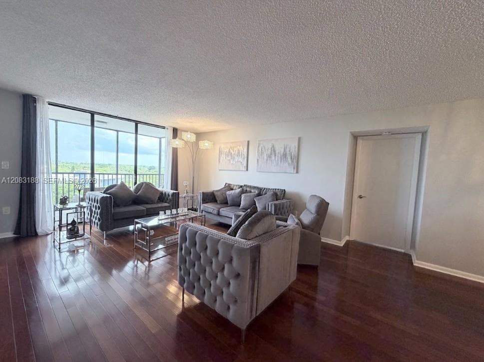 CHANTILLY CONDO · #703 in Miami - Photo 5