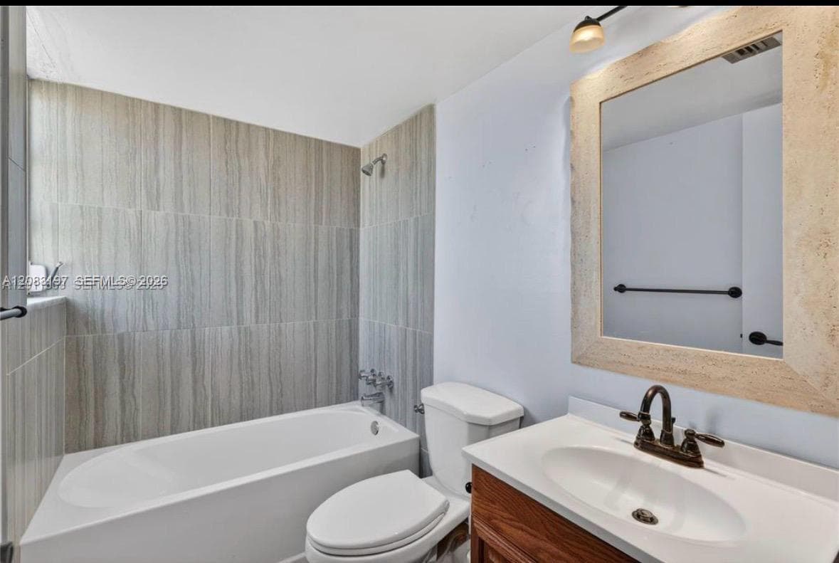 Telstar Condominium · #705 in Hollywood - Photo 5
