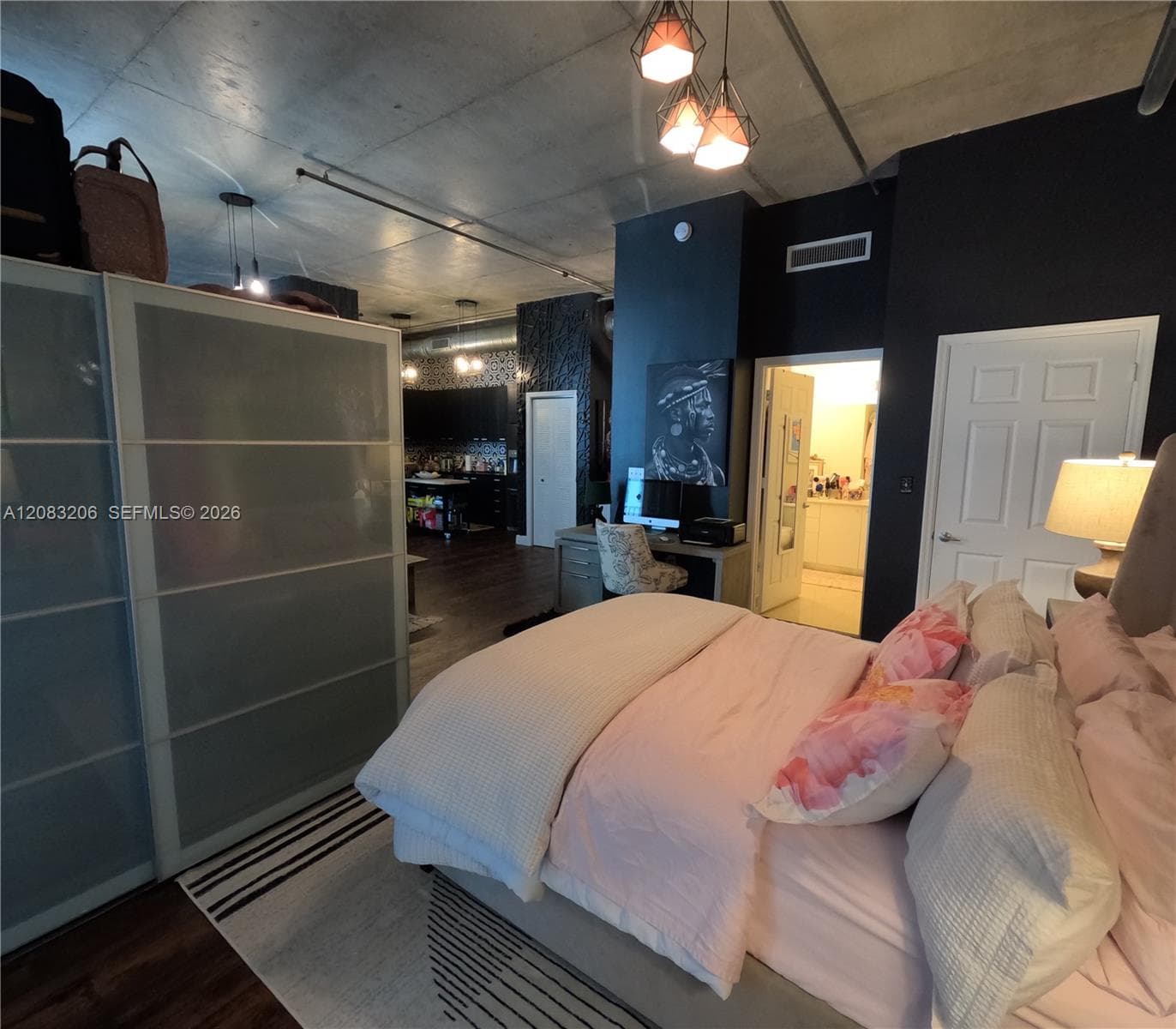 LOFTS AT HOLLYWOOD · #222 in Hollywood - Photo 5