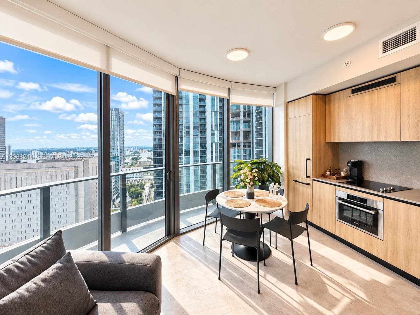 501 FIRST Residences · #2905 in Miami - Photo 4