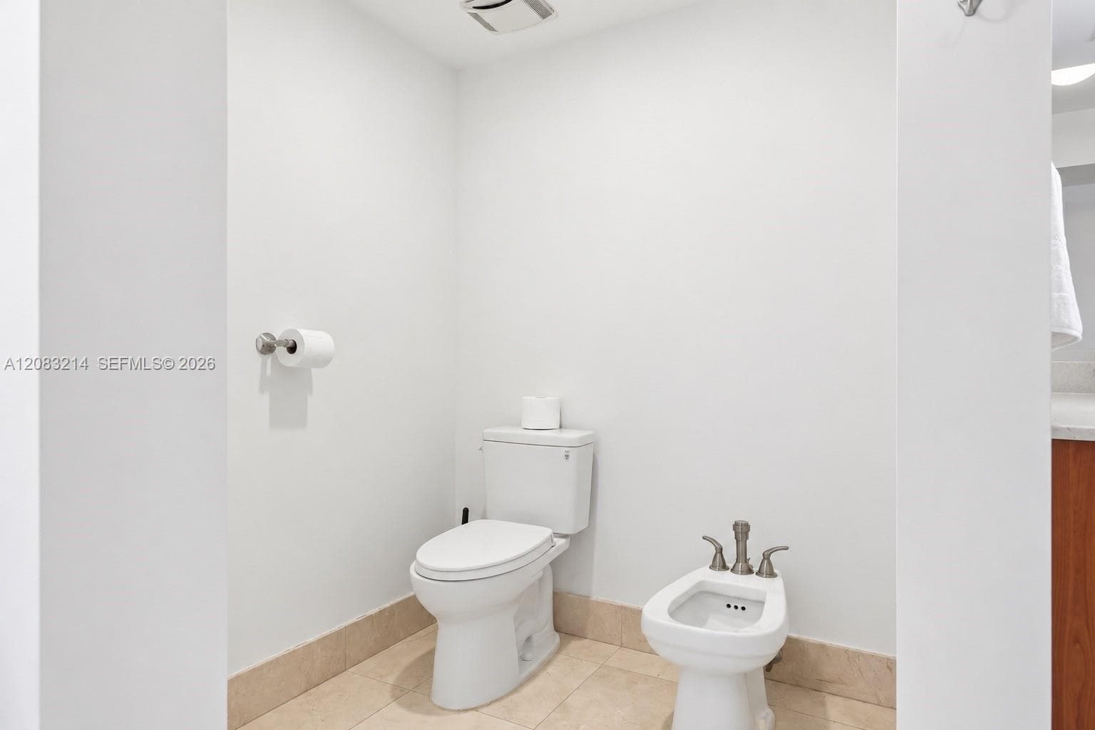 Peninsula II · #403 in Aventura - Photo 16