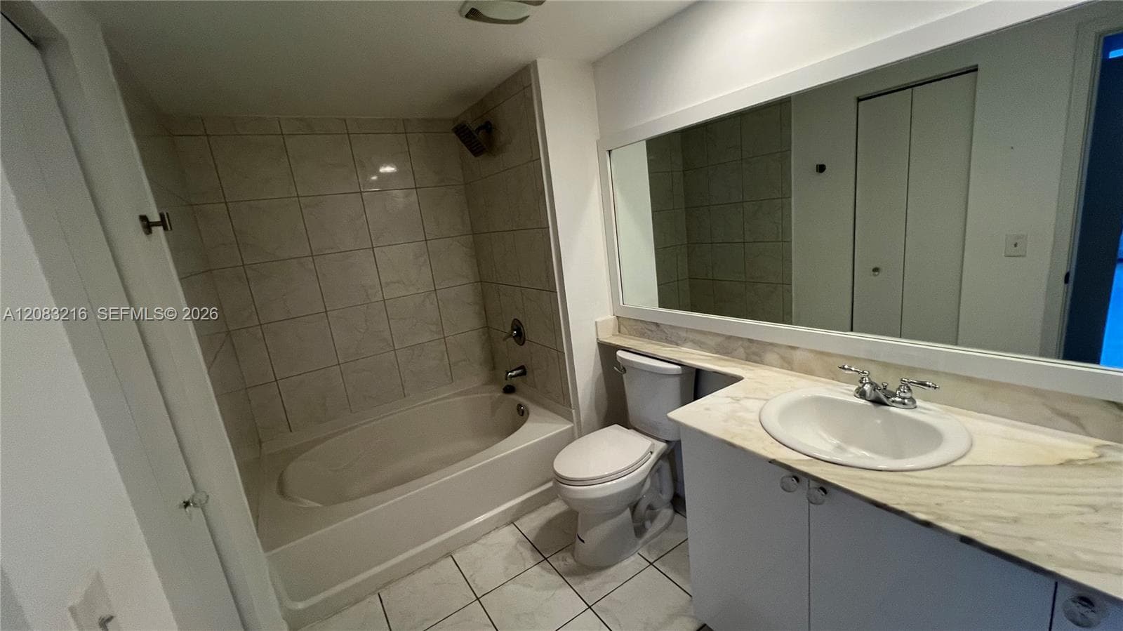 VENTURE AT AVENTURA WEST · #227 in Aventura - Photo 17
