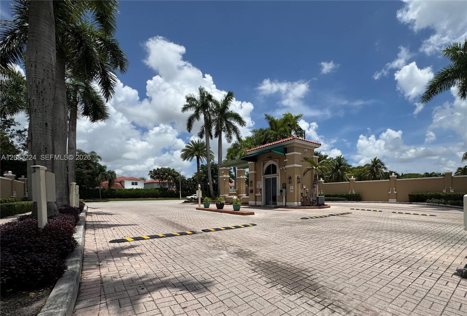 THE COURTS AT DORAL ISLES · #804 in Doral - Photo 23