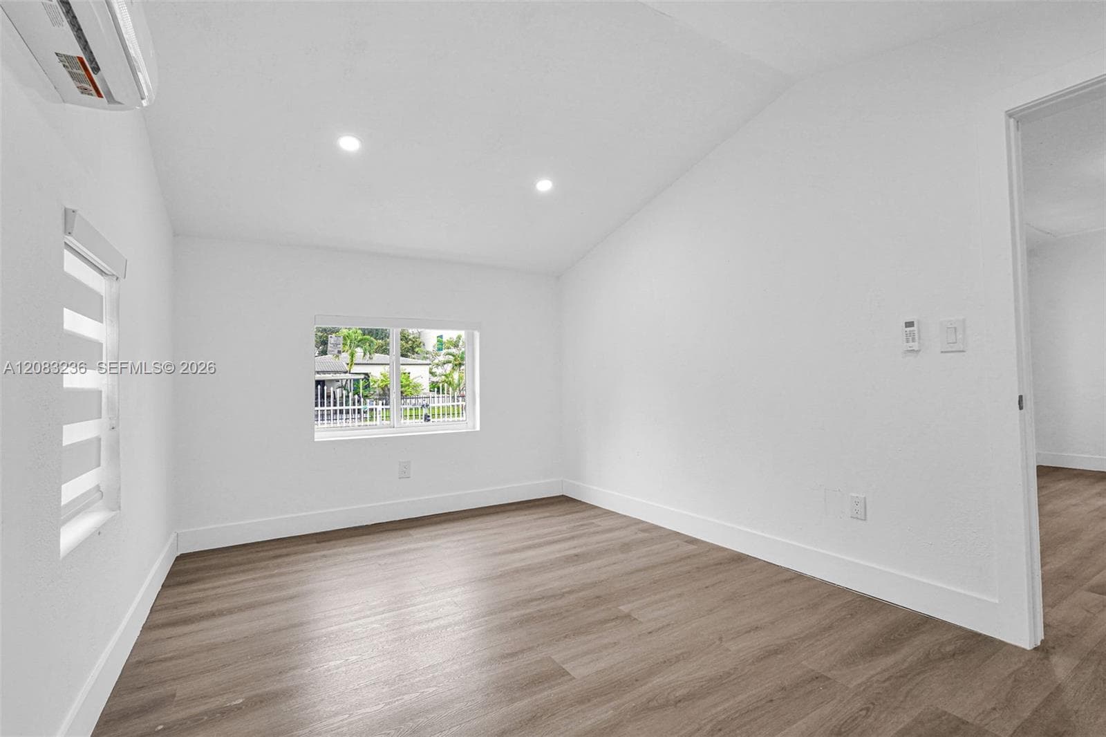 250 NW 45th St #2 photo 26