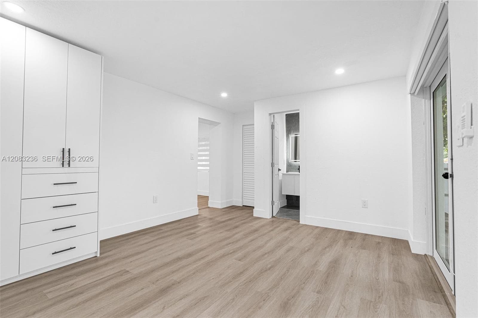 250 NW 45th St #2 photo 33