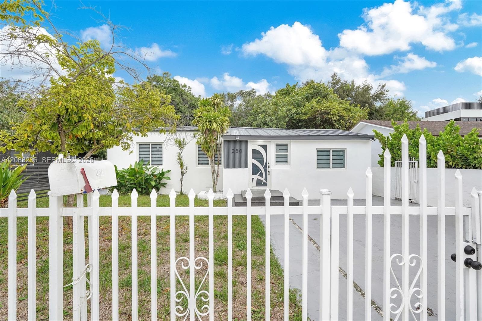 250 NW 45th St #2 photo 54