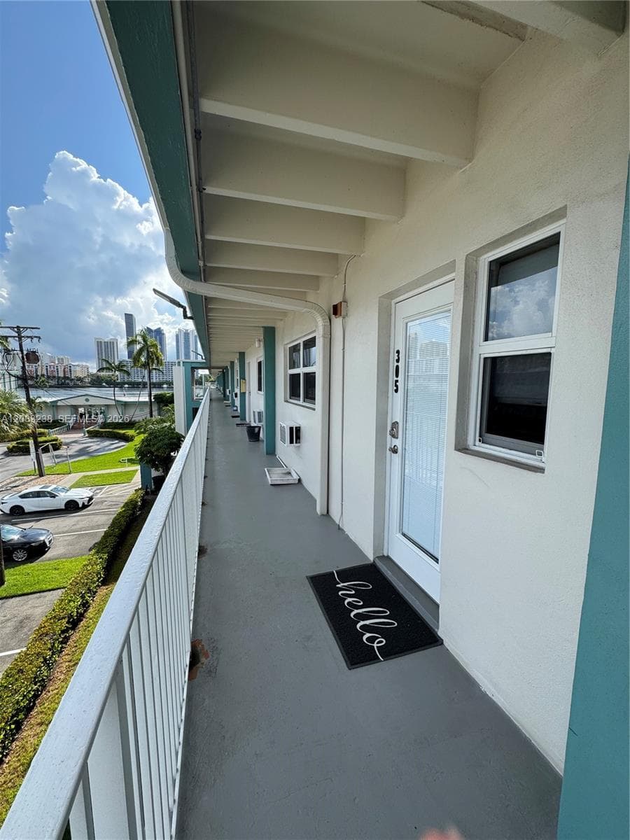 EASTERN SHORES PALO ALTO · #S305 in North Miami Beach - Photo 2