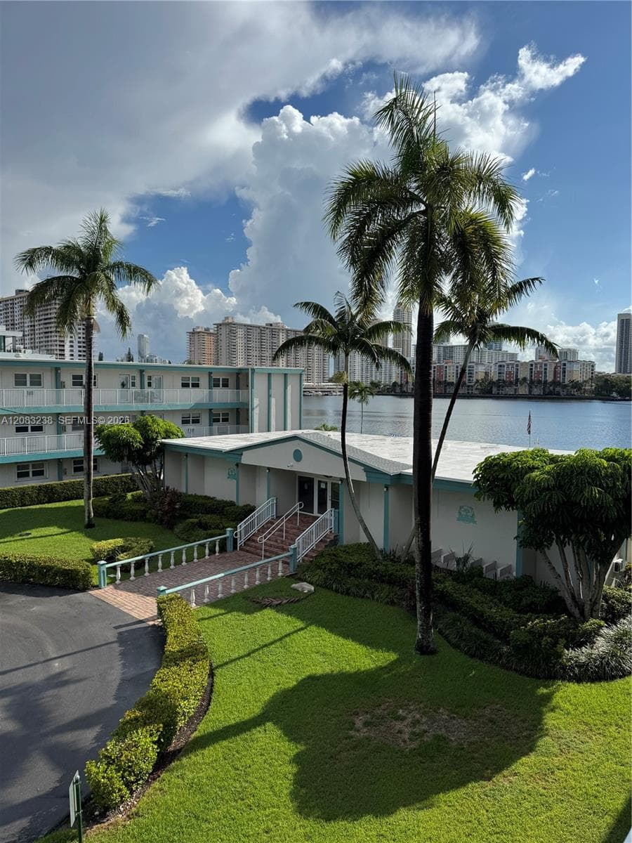 EASTERN SHORES PALO ALTO · #S305 in North Miami Beach - Photo 17