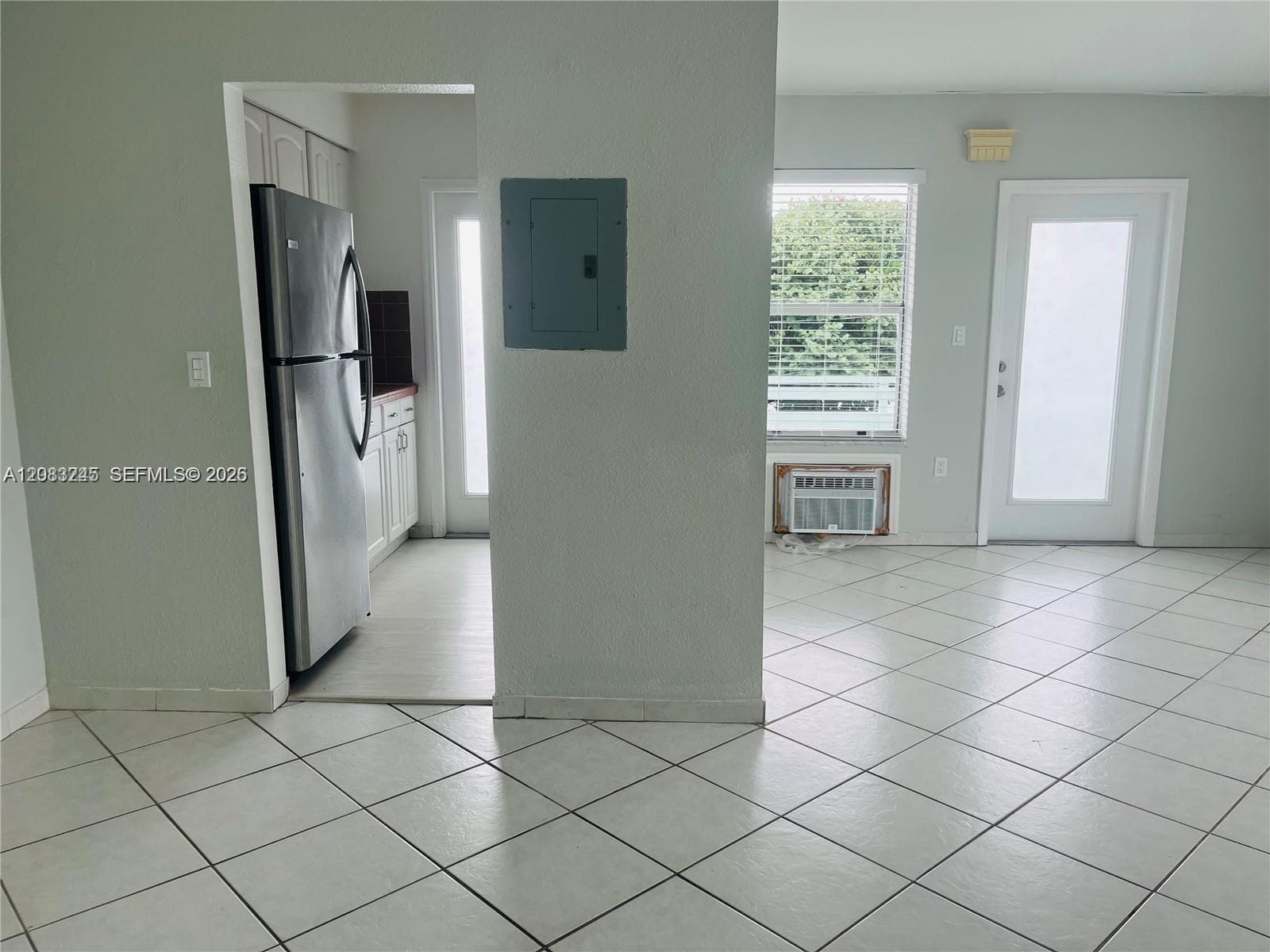 ROSE CONDO APT 7 · #7 in Miami Beach - Photo 3