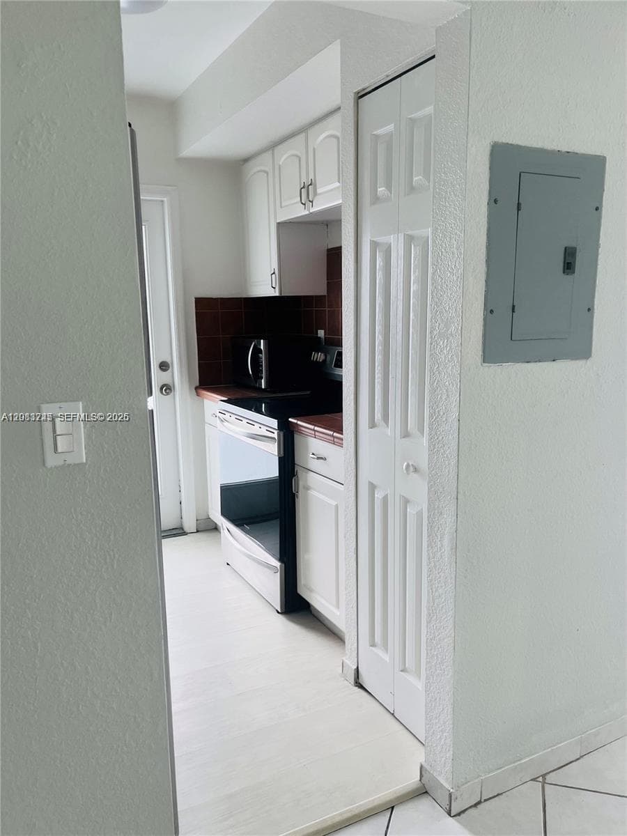 ROSE CONDO APT 7 · #7 in Miami Beach - Photo 11