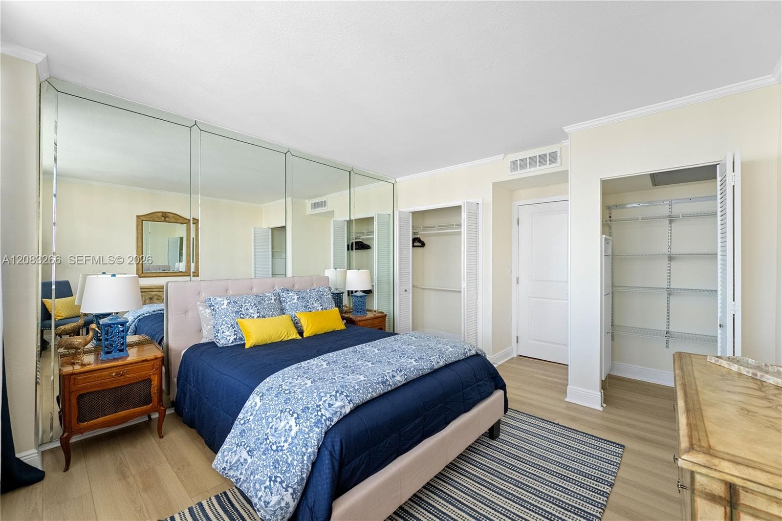 BRICKELL BAY TOWER CONDO · #1403 in Miami - Photo 25