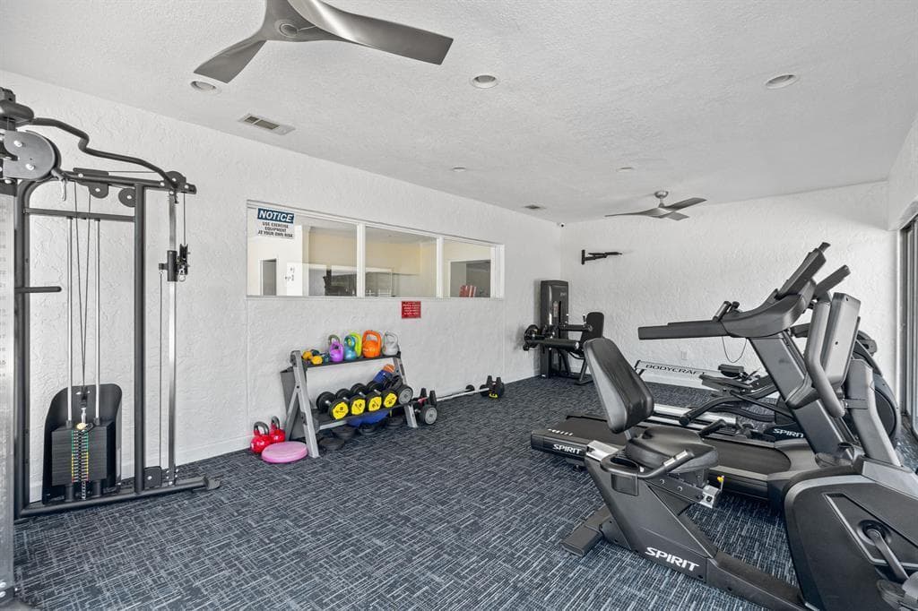 2700 Casita 214 GYM I
