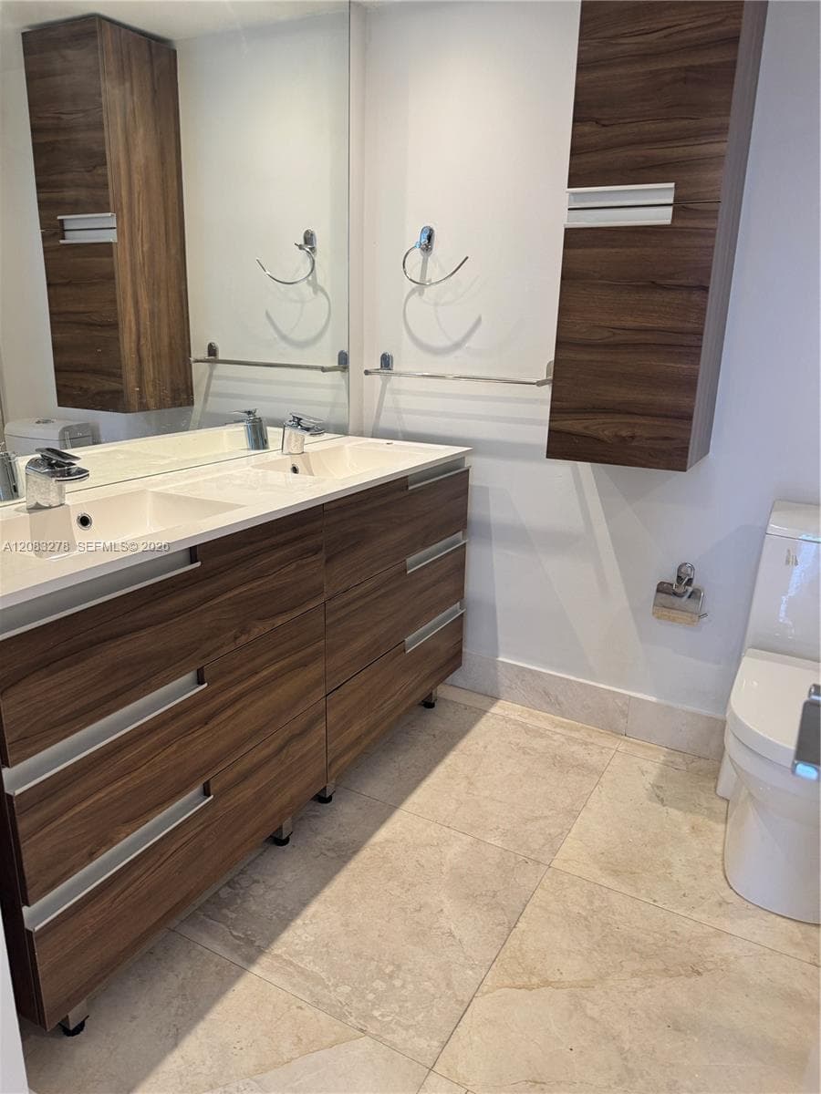 OLYMPUS CONDO PHASE · #1806 in Hallandale Beach - Photo 27