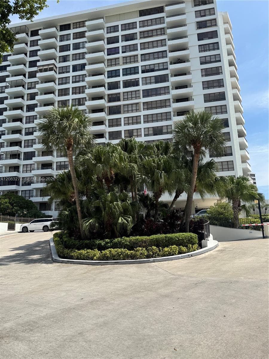 OLYMPUS CONDO PHASE · #1806 in Hallandale Beach - Photo 38