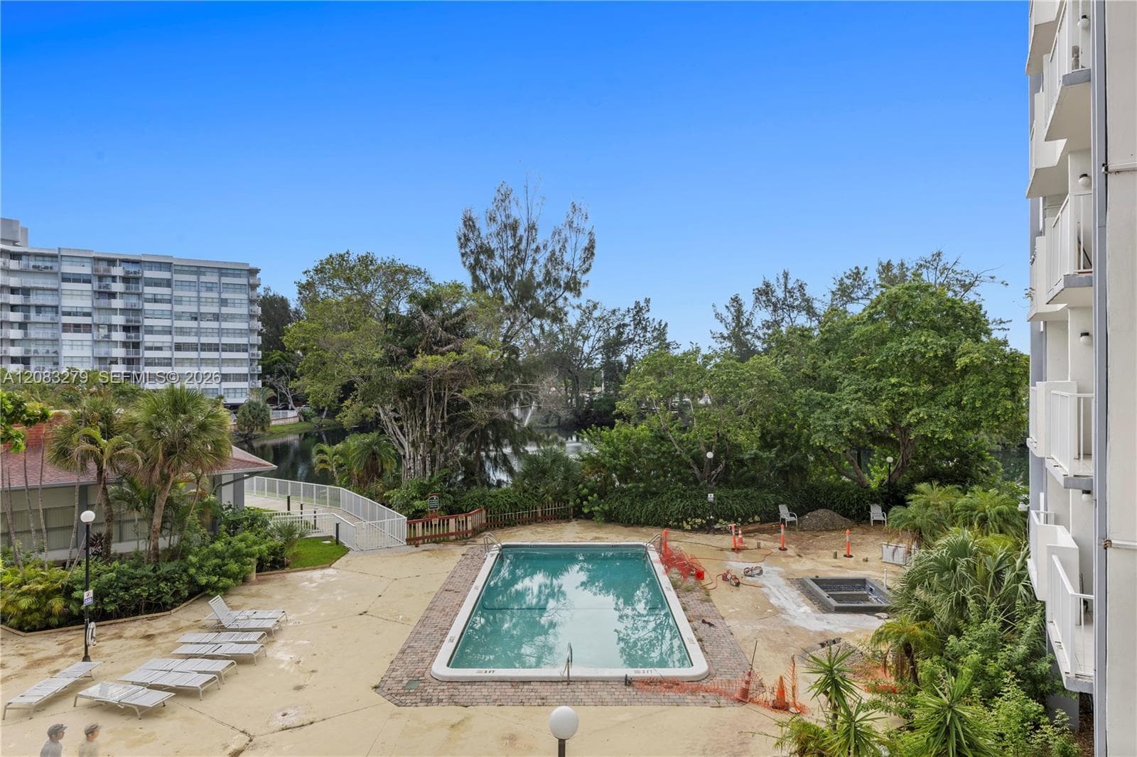 WILSHIRE CONDO · #315W in Miami - Photo 23