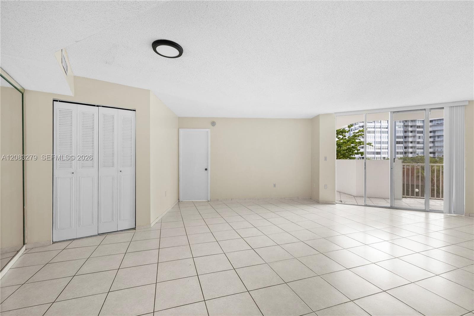 WILSHIRE CONDO · #315W in Miami - Photo 16
