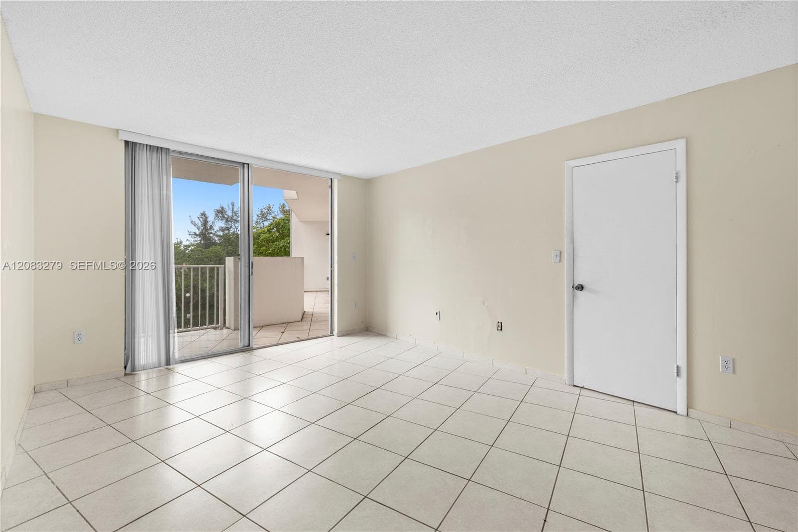 WILSHIRE CONDO · #315W in Miami - Photo 18